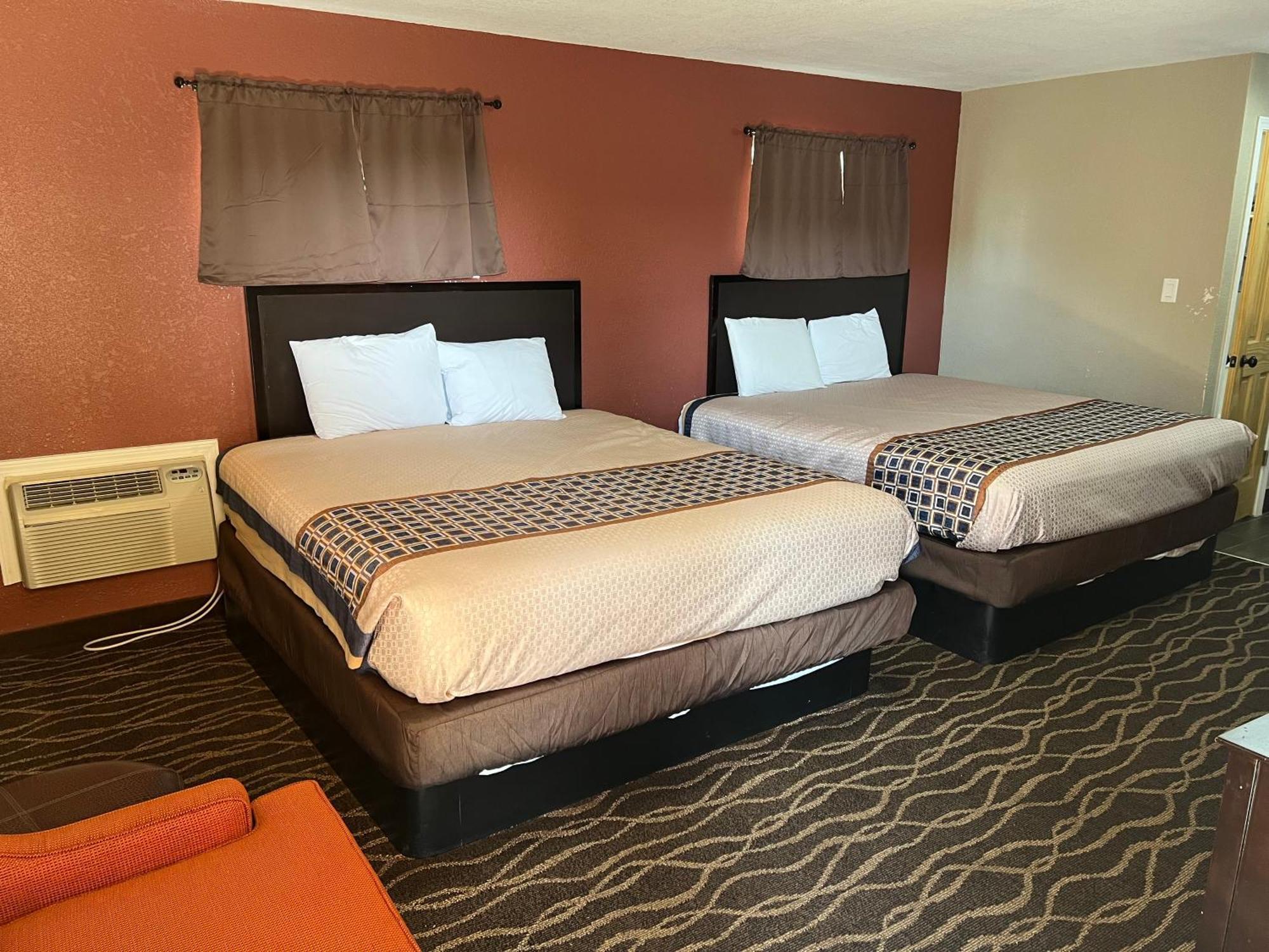 Westbridge Inn And Suites Centerville Ngoại thất bức ảnh